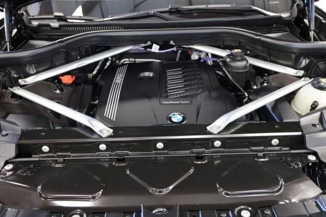 2022 BMW X7 40i - Photo 8