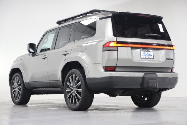 2024 Lexus GX Luxury - Photo 12