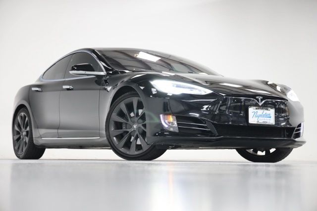 2021 Tesla Model S Long Range Plus's photo