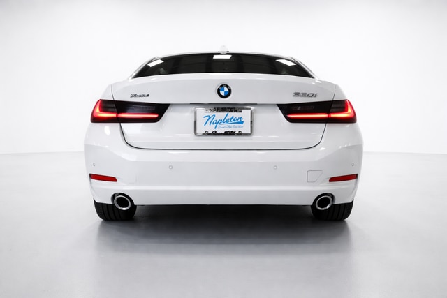 2025 BMW 3 Series 330i - Photo 14
