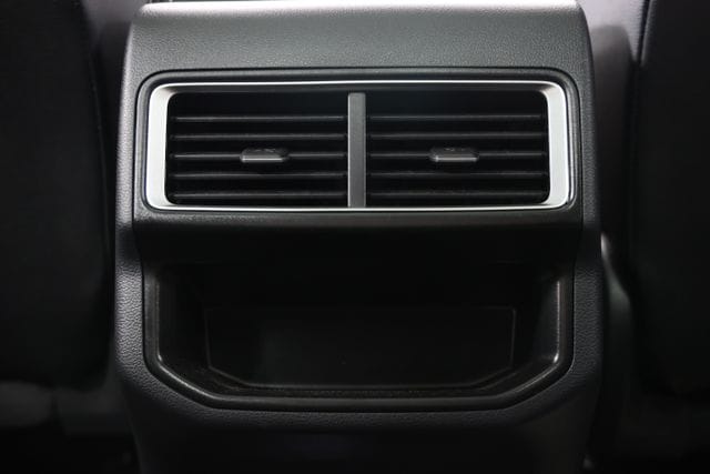 2024 Volkswagen Atlas Cross Sport SE w/Tech - Photo 37