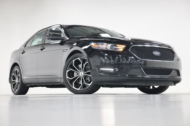 2018 Ford Taurus SHO AWD's photo