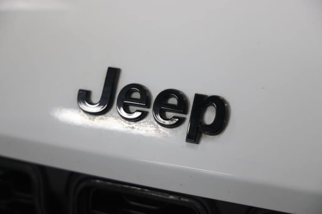 Used 2023 Jeep Grand Cherokee L Altitude SUV