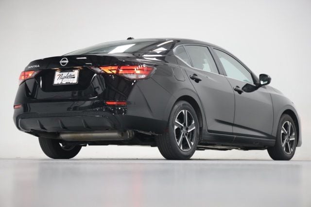 2025 Nissan Sentra SV - Photo 12