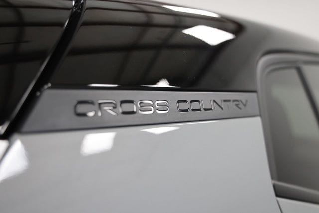 2026 Volvo EX30 Ultra - Photo 18
