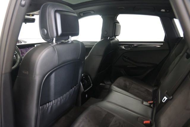 2021 Porsche Macan Base - Photo 37