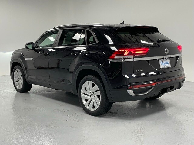 2023 Volkswagen Atlas Cross Sport V6 SE Technology photo 3