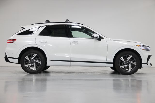 2026 GENESIS GV70 Sport Advanced - Photo 17