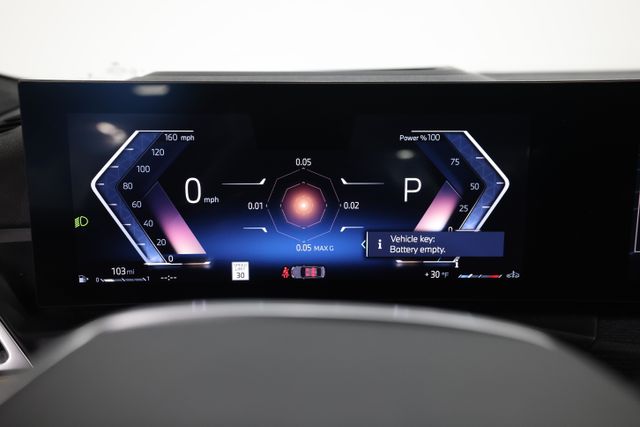 2025 BMW 3 Series 330i - Photo 24