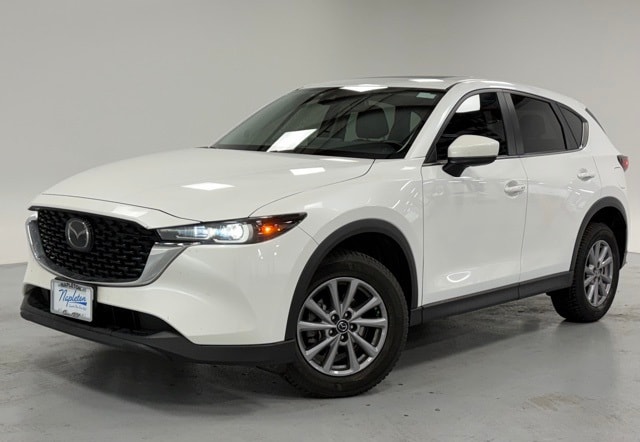 2022 Mazda CX-5 S Preferred package's photo