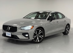 2023 Volvo S60 B5 Plus Dark Theme Sedan