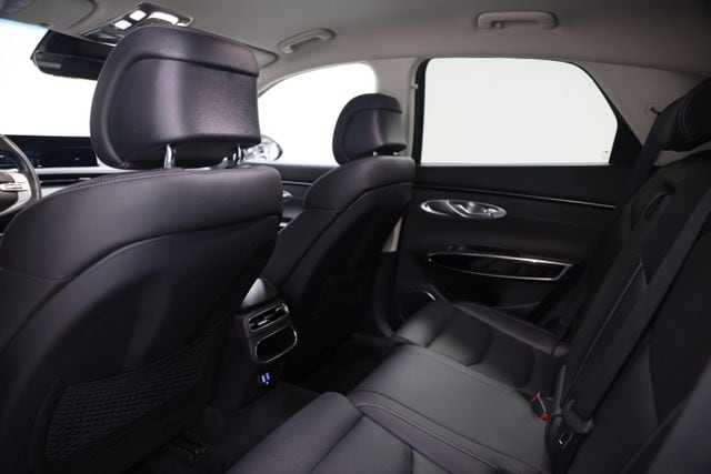 2024 GENESIS GV70 Standard - Photo 35