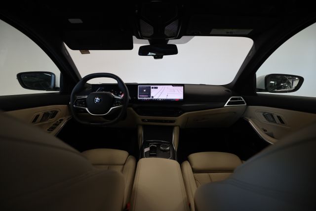 2025 BMW 3 Series 330i - Photo 27