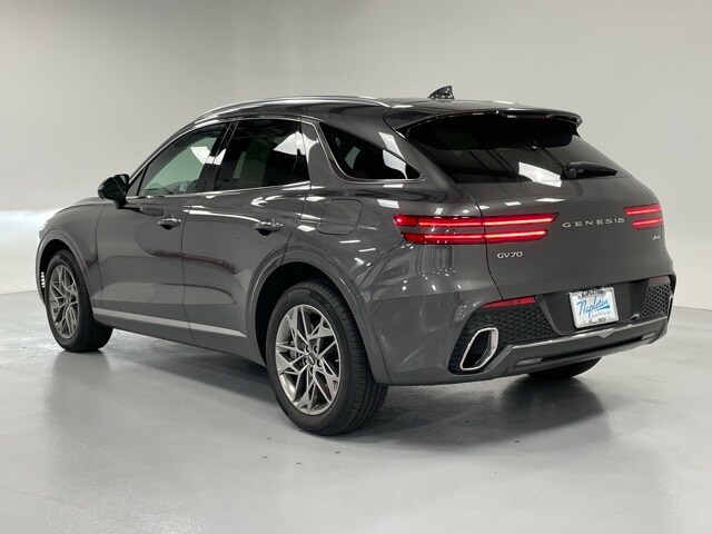 2024 Genesis GV70 2.5T photo 3