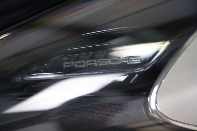 2022 Porsche Cayenne Base - Photo 11