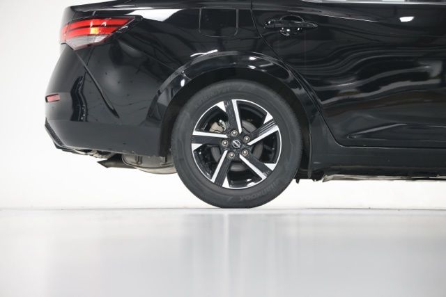 2025 Nissan Sentra SV - Photo 15
