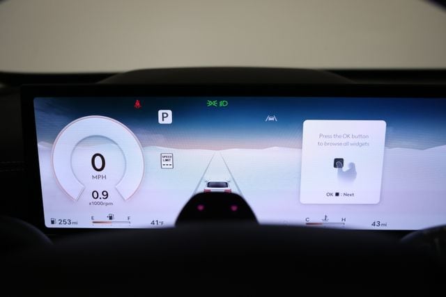 2026 GENESIS GV80 Advanced - Photo 25