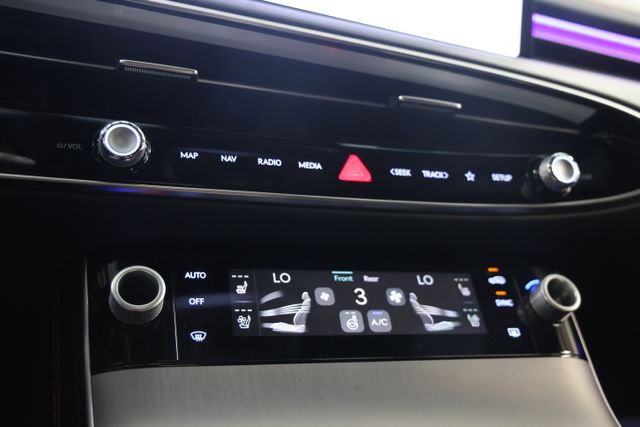 2026 GENESIS GV70 Sport Advanced - Photo 33
