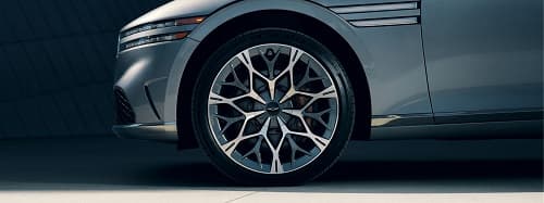 Genesis G90 Tires