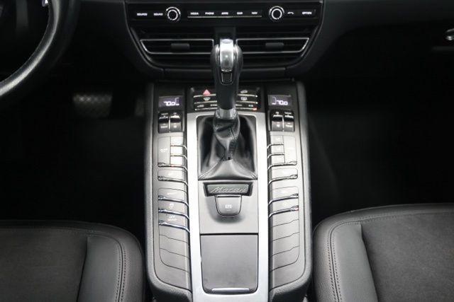 2021 Porsche Macan Base - Photo 39