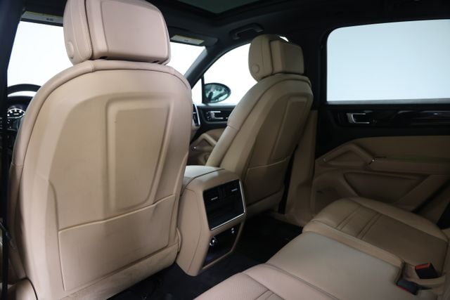 2022 Porsche Cayenne Base - Photo 40