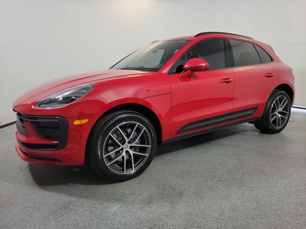 Used 2025 Porsche Macan Base SUV