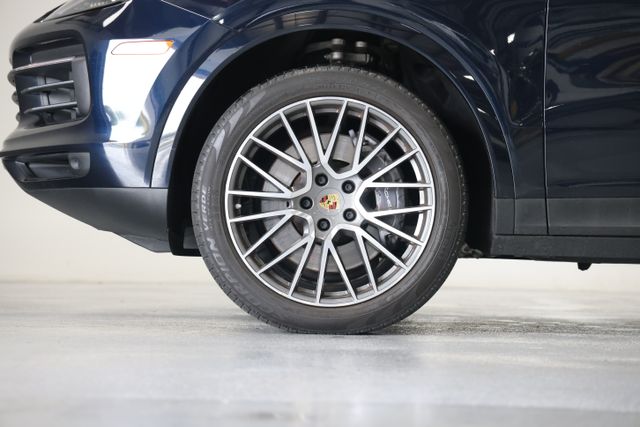 2022 Porsche Cayenne Base - Photo 13