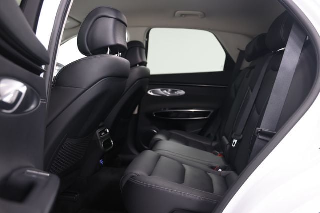 2024 GENESIS GV70 Standard - Photo 33