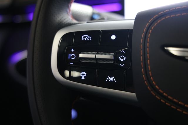 2026 GENESIS GV70 Sport Advanced - Photo 38