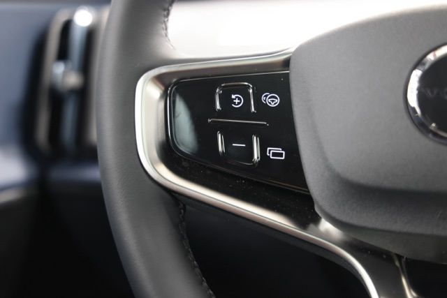 2026 Volvo EX30 Ultra - Photo 36