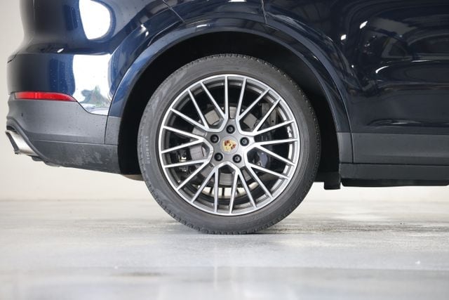 2022 Porsche Cayenne Base - Photo 21