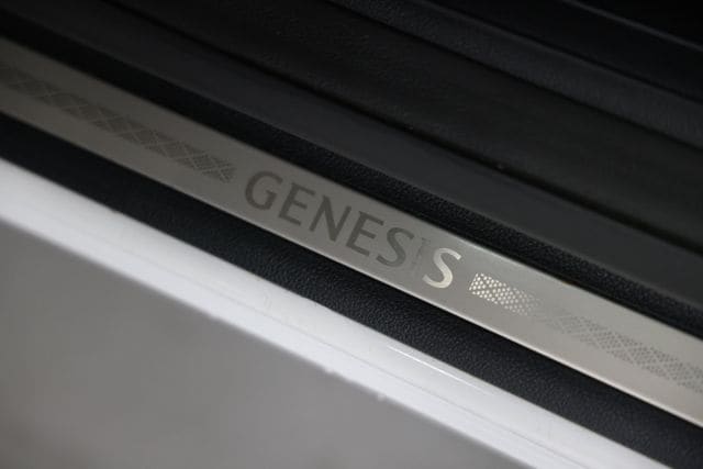 2024 GENESIS GV70 Standard - Photo 23