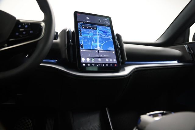 2026 Volvo EX30 Ultra - Photo 28