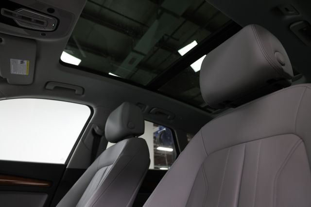 2022 Audi Q5 Premium - Photo 11