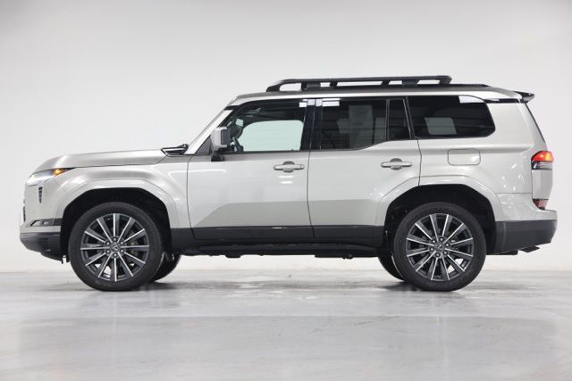 2024 Lexus GX Luxury - Photo 9