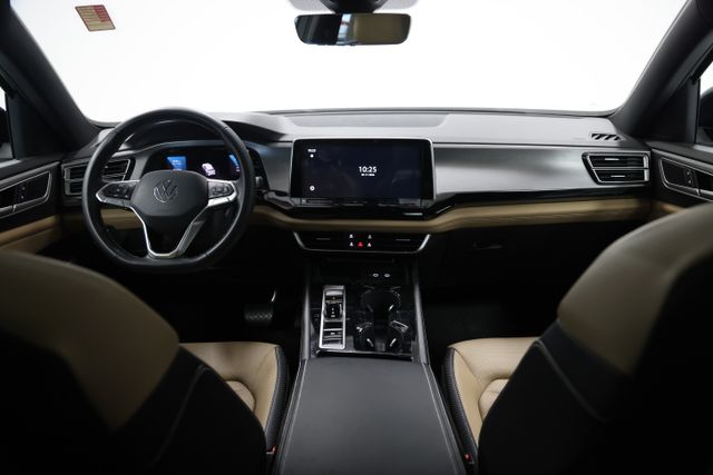 2024 Volkswagen Atlas Cross Sport SE w/Tech - Photo 34