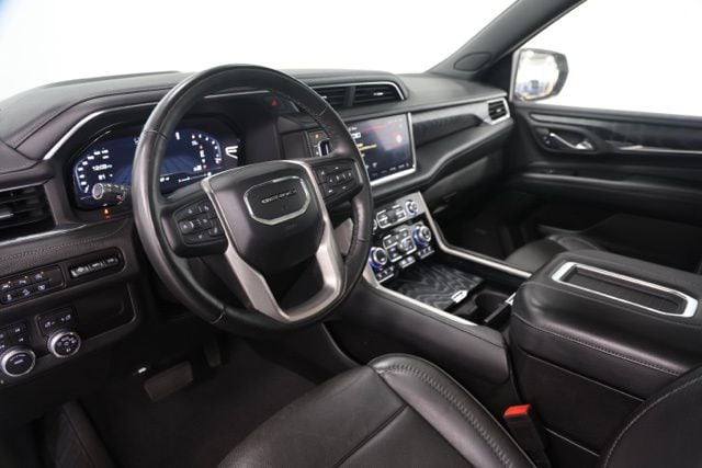 2023 GMC Yukon Denali - Photo 20