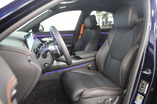 2026 GENESIS GV70 Sport Advanced - Photo 21