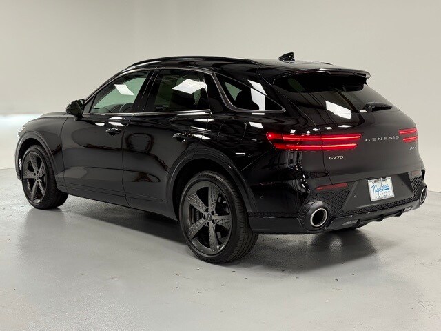 2025 Genesis GV70 3.5T Sport photo 3