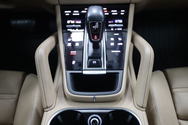 2022 Porsche Cayenne Base - Photo 44