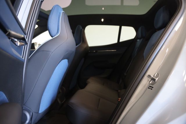 2026 Volvo EX30 Ultra - Photo 38