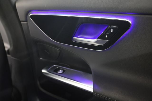 2025 Mercedes-Benz C-Class Sedan C 300 - Photo 27