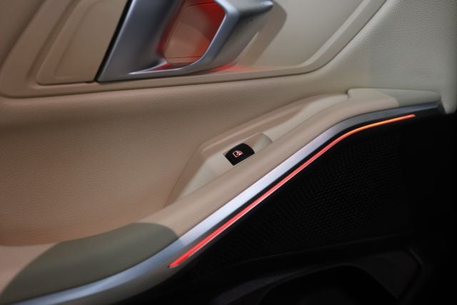 2025 BMW 3 Series 330i - Photo 31