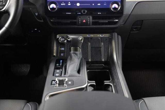 2024 Lexus GX Luxury - Photo 36