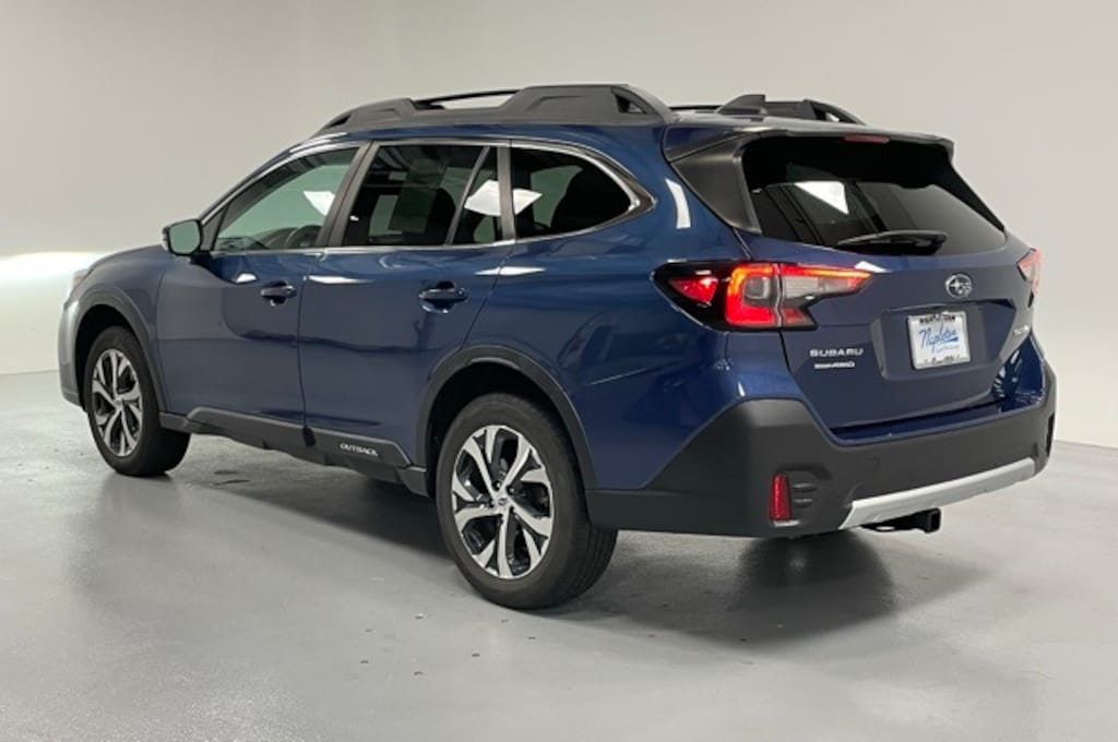Used 2022 Subaru Outback Limited SUV