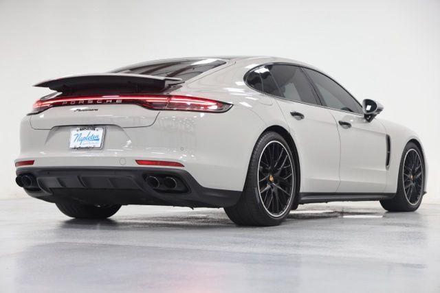 2023 Porsche Panamera Platinum Edition - Photo 17