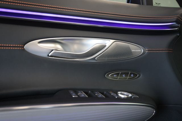 2026 GENESIS GV70 Sport Advanced - Photo 24