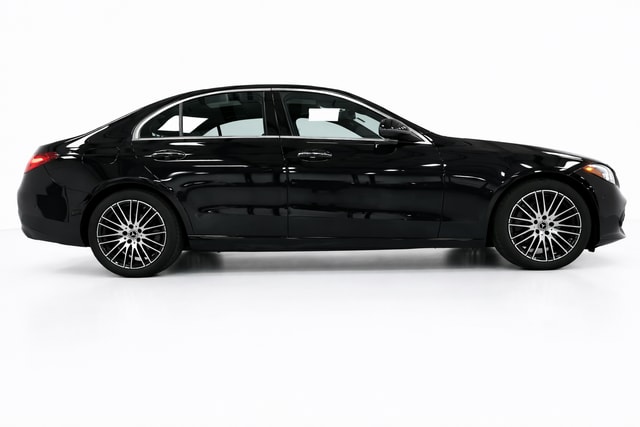 2025 Mercedes-Benz C-Class Sedan C 300 - Photo 9