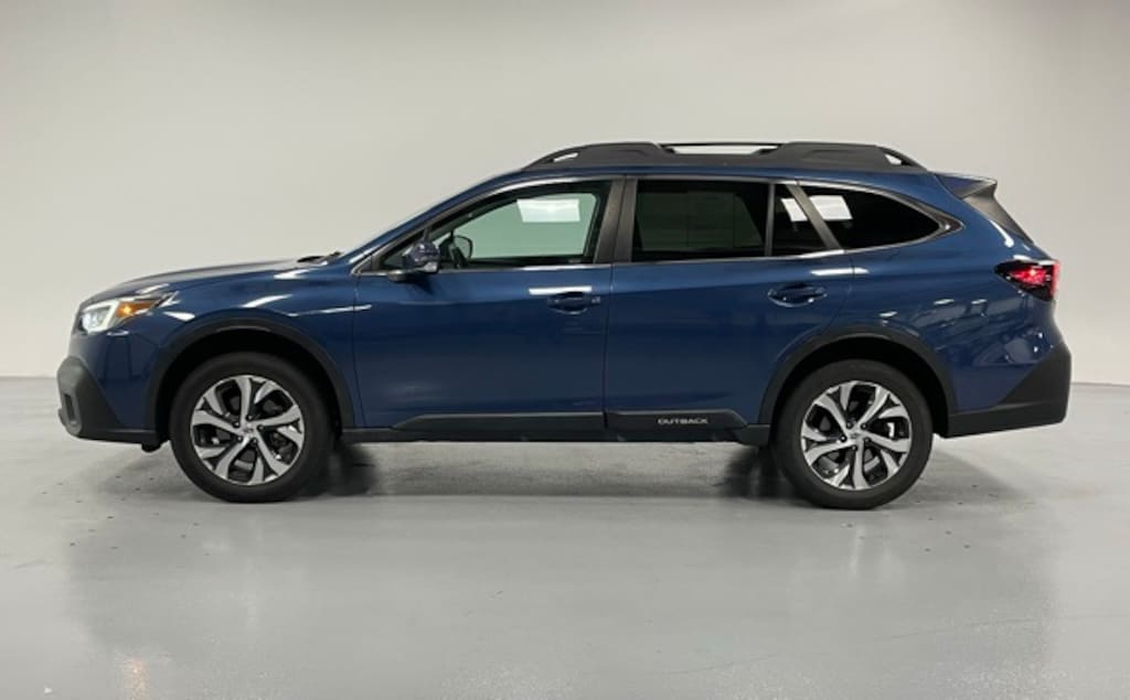 Used 2022 Subaru Outback Limited SUV