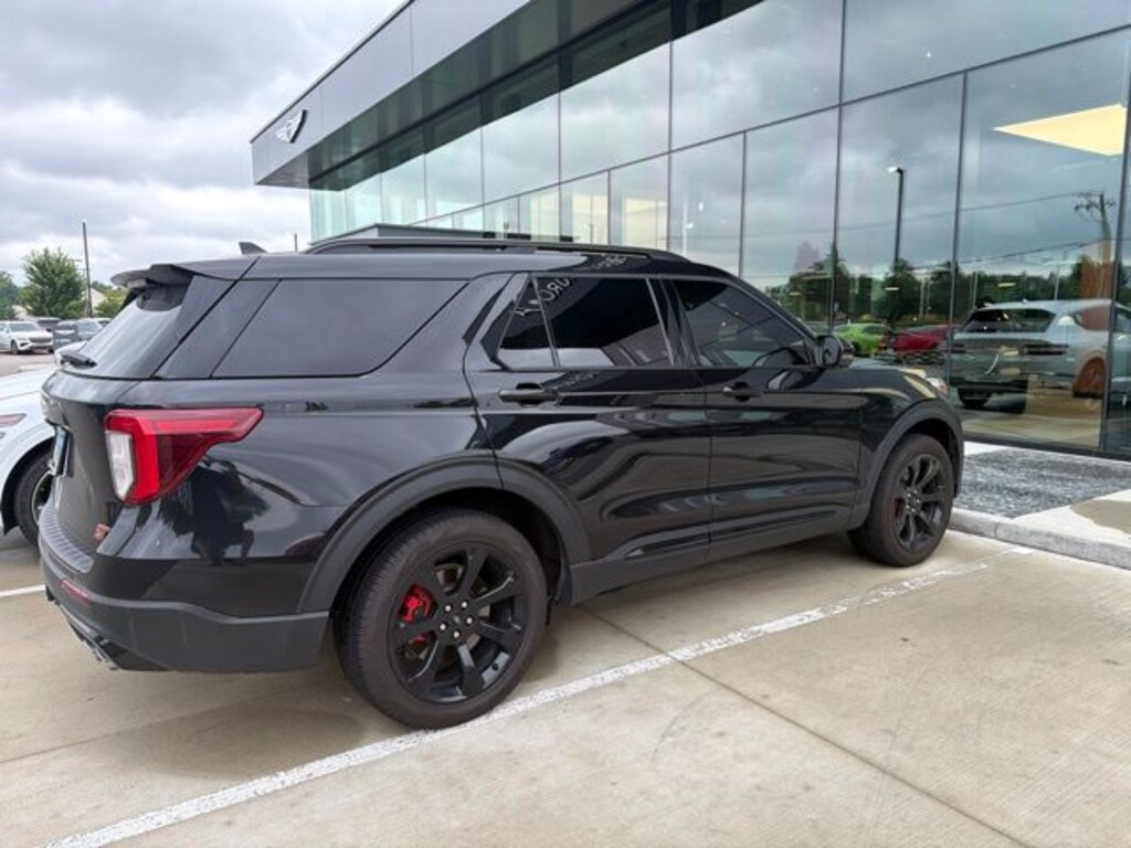 Used 2024 Ford Explorer ST SUV